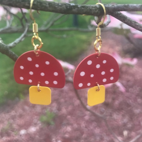 Dainty Vibrant Fun Mushroom Flare Earrings - Picture 4 of 5